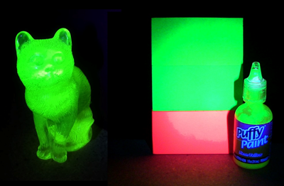 Blacklight reactive materials